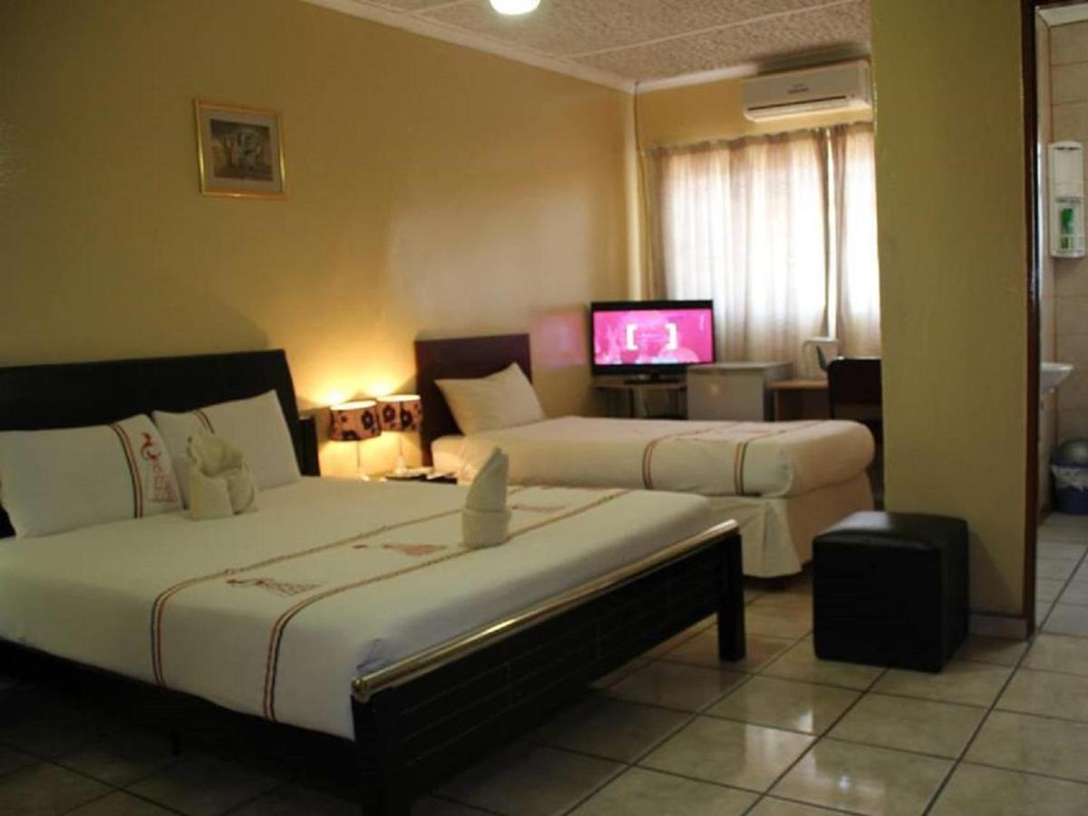 Nkanga Hotel 카사네 외부 사진