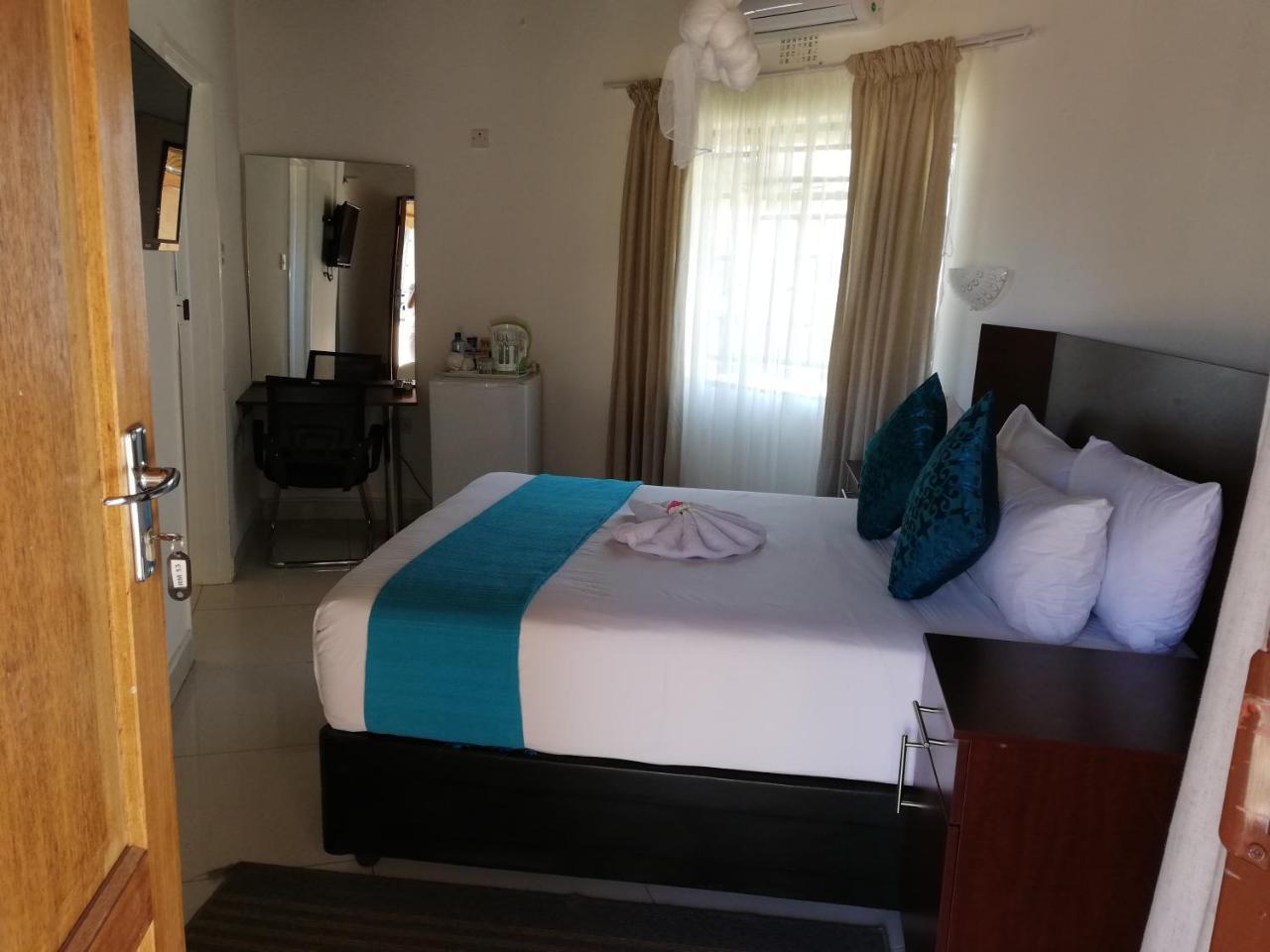 Nkanga Hotel 카사네 외부 사진